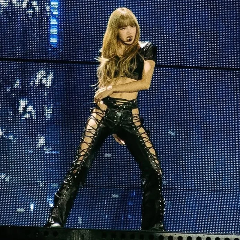 

Брюки-клеш на шнуровке из искусственной кожи с полыми отверстиями, женские модные сексуальные брюки с высокой талией, тонкие брюки с вырезом, осень 2025 г., модная нижняя часть