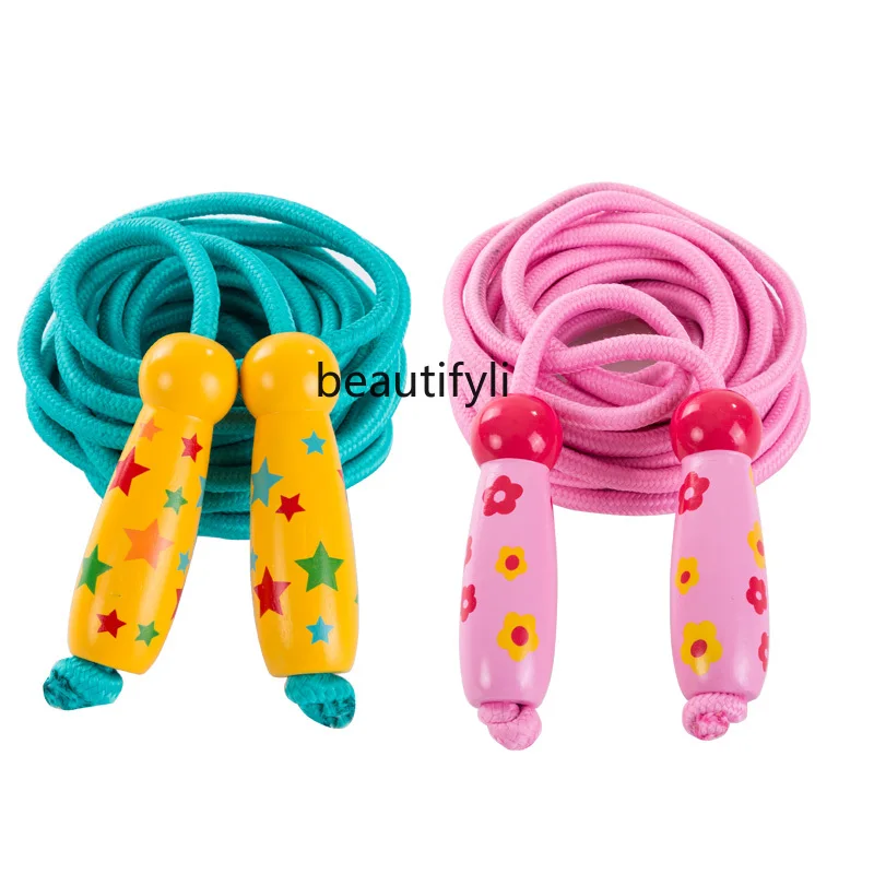 

Long rope skipping, multi-person jump, special school group competition, group skipping rope wooden handle between classes