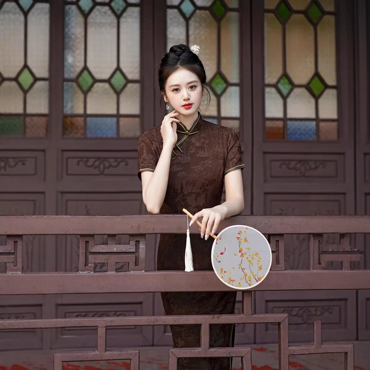 Chinese Style Spring and Summer New Slim Fit Cheongsam Long Dress Elegant Cheap Performance Wear a Short Sleeve