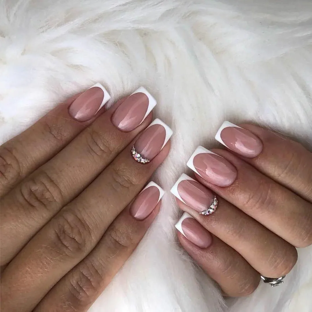 24 teile/satz kurze quadratische künstliche nägel für frauen nette braut herz weiß französisch tipps faux ongles y2k drücken auf falsche nagel liefert