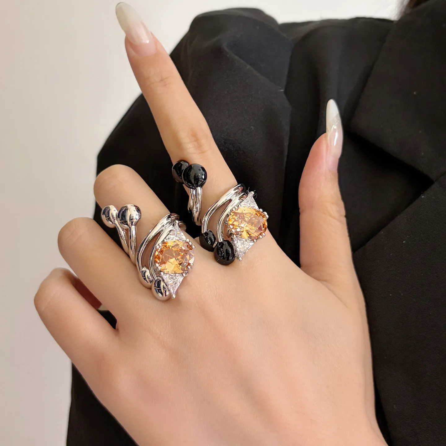 Niche Designer Style Exaggerated Spiral Crystal Gemstone Open Ring for Women, Light Luxury High-end Versatile Ring Jewelry