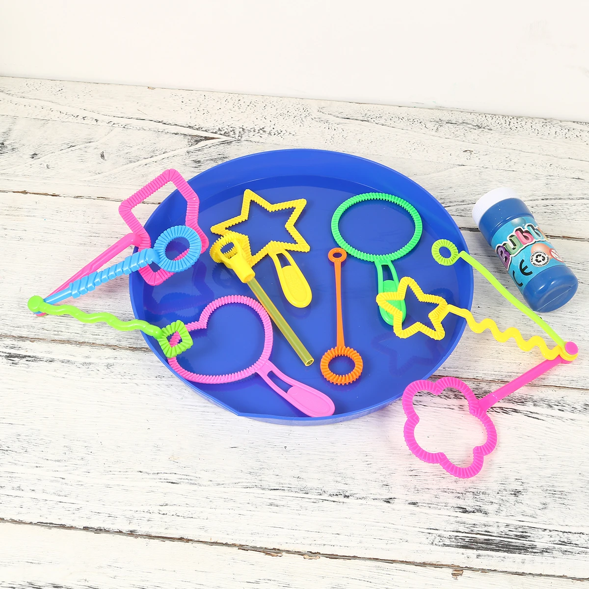 18 szt. Dmuchawka do Baniek Mydlanych Zabawne Zabawki Kreskówkowe Fajne Narzędzia Zestaw Różne Kształty