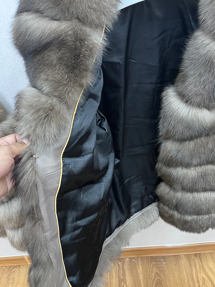 2025 Fashion Furry Real Fox Fur Coat Winter Women'S New Leather And Skin Natural Whole Skin Fox Fur  Long Sleeve Short Coat