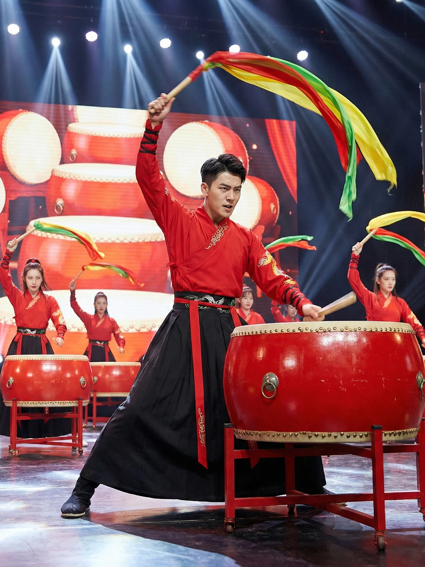 

Новинка 2026: Костюм для выступлений «Снежный дракон» с танцем на ветру и барабанах, для мужчин и женщин, для танца на открытии, для взрослых, для выступлений с большим барабаном, для поддержки команды