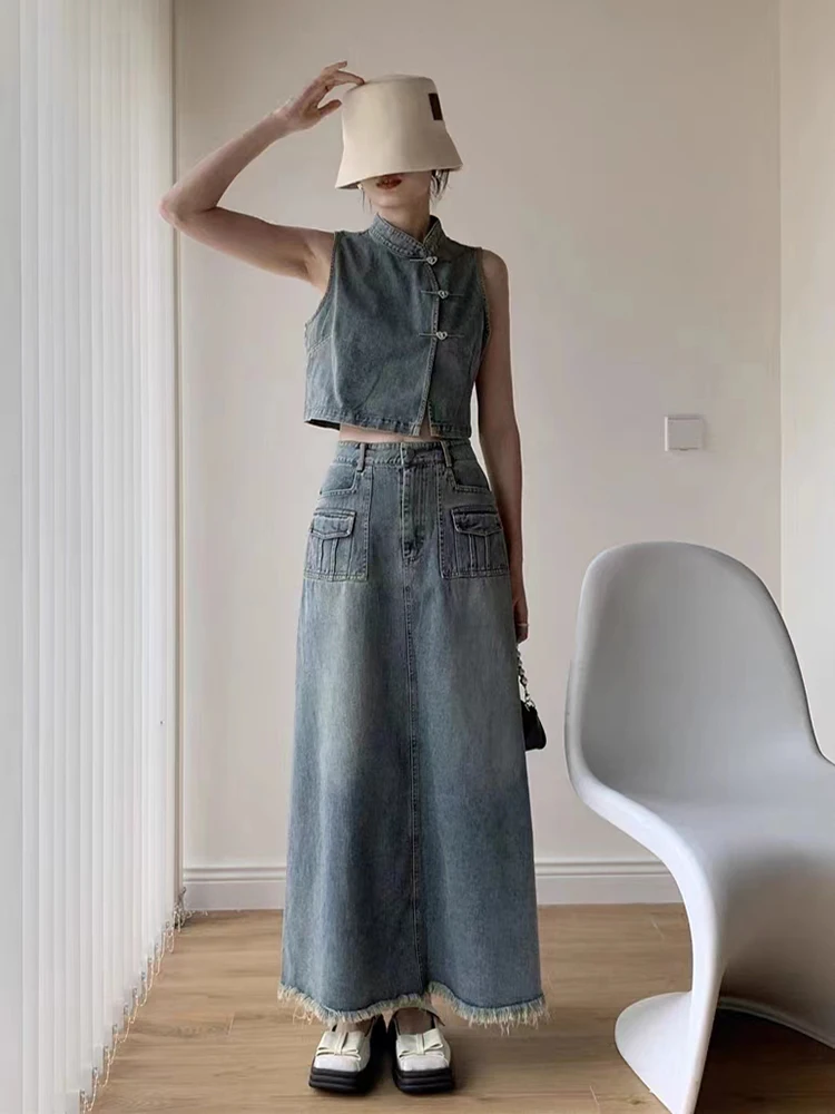 2023 Spring Summer New Retro Washed Denim Suit for women Metal Buckle Stand Collar Denimvest Short Top + Long Skirt