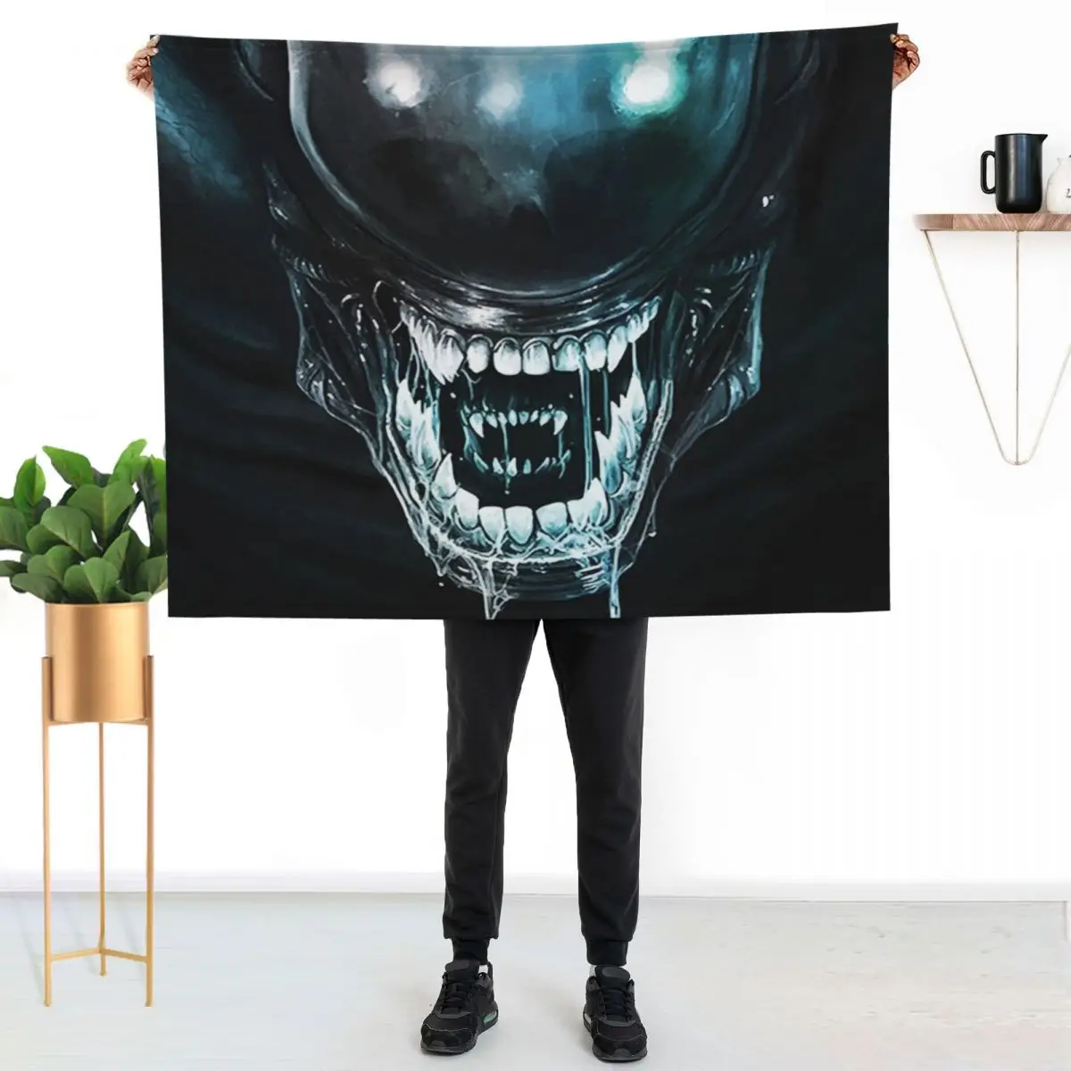 

Xenomorph Alien Throw Blanket Soft Breathable Blanket for Night Sleeping