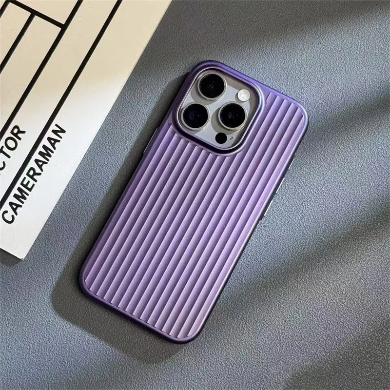 Luxe Strepen Metallic Verf Armor Case Voor iPhone 13 14 15 16 17 Pro Max Plus Schokbestendige Camera Beschermende Slanke Matte PC Cover