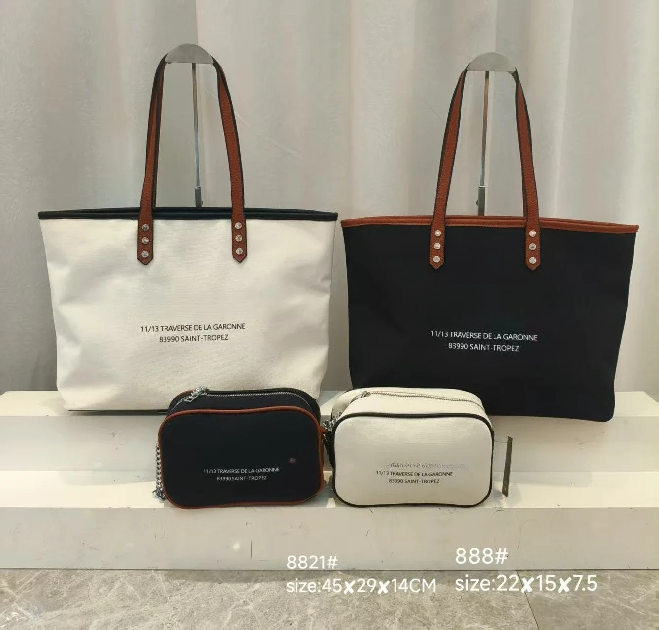 

2025 Women's Bag 2025 on The New Niche Design Washed Canvas Shoulder Saddle Bag Contrasting Color Casual Messenger Bag Women