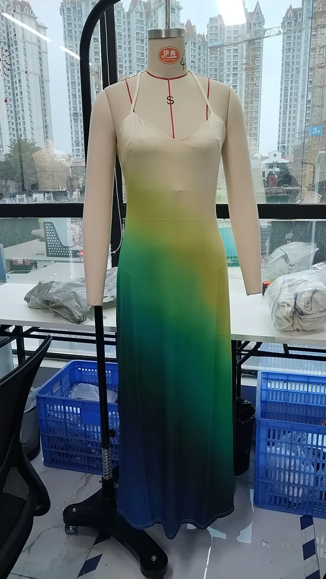 ผู้หญิงเซ็กซี่VคอBodycon CamiชุดGradientสีสปาเก็ตตี้Backlessค็อกเทลชุดปาร์ตี้ฤดูร้อนชุดยาว