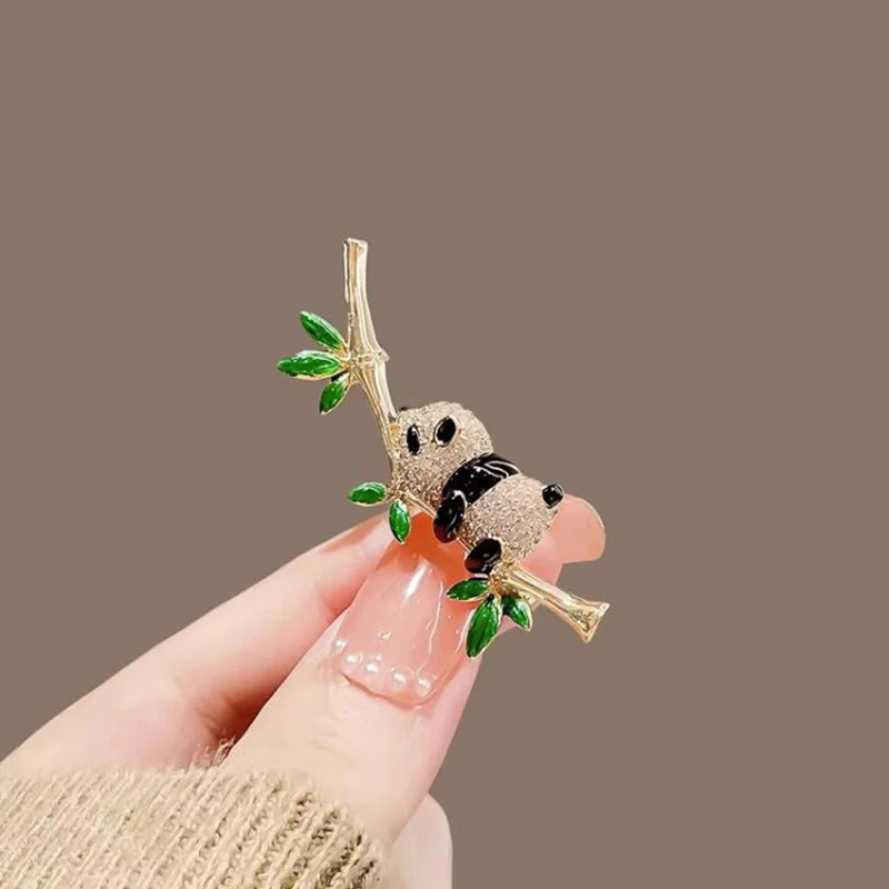 جديد النمط الصيني الباندا بروش لمنع التعرض مهرجان الخيزران عالية شيونغسام طوق دبوس لطيف الكرتون الحيوان الصدار