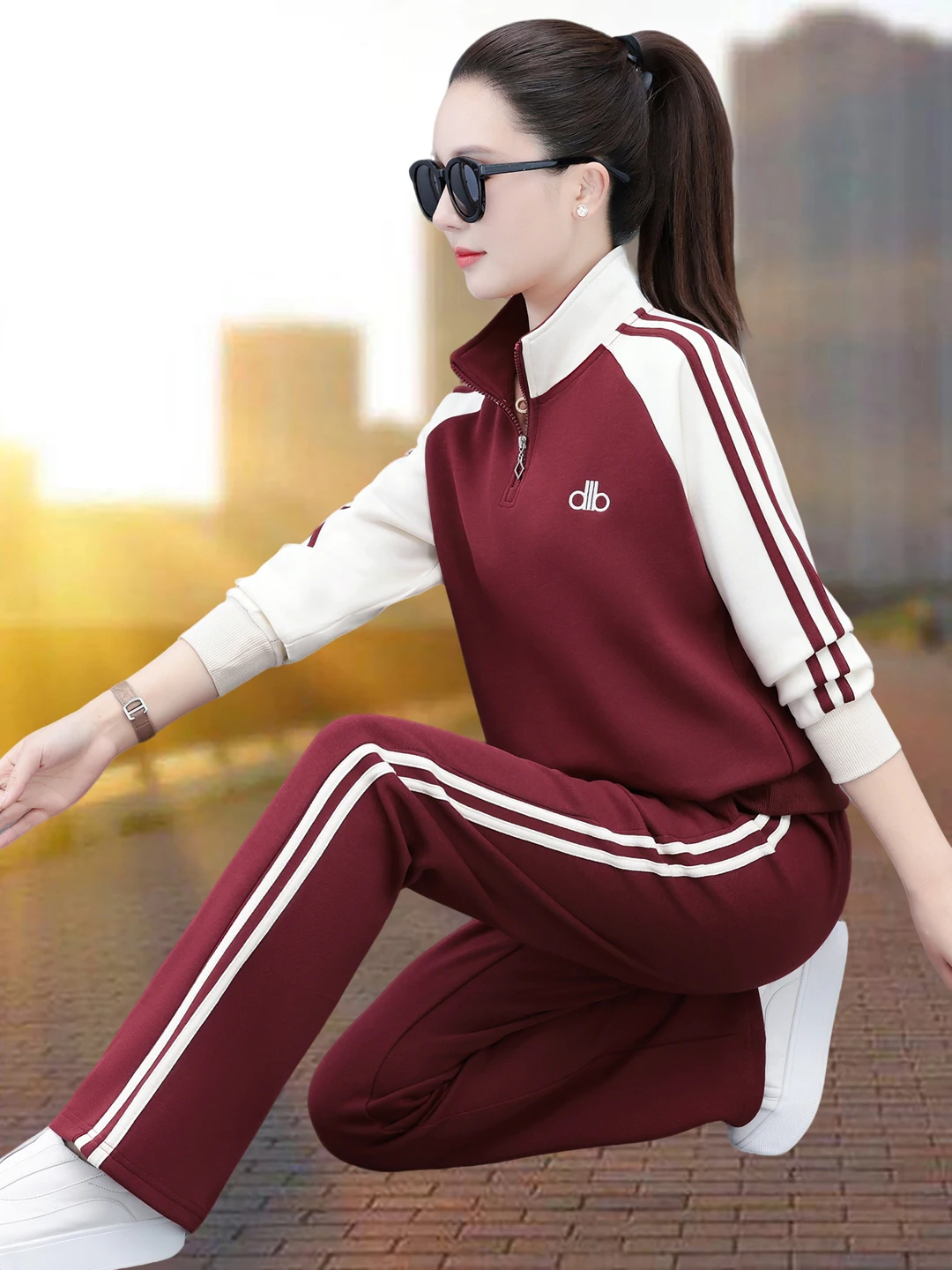 

Повседневный модный спортивный костюм для женщин, весна 2026, новинка, комплект из двух предметов: свитшот и брюки, дышащий хлопок с добавлением полиэстера