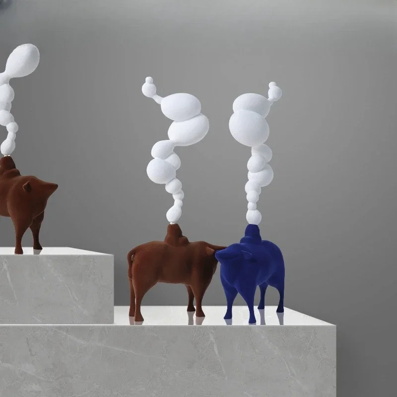 Modern light luxury dream cow flocking balloon model house sales office soft decoration home decoration ornament flocking blue