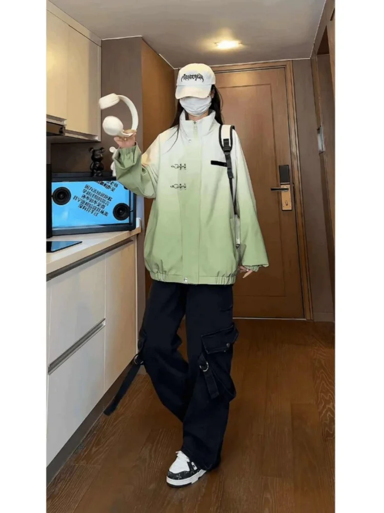 

Новая китайская куртка-бомбер с градиентным цветом и воротником-стойкой, мужская осенняя ветрозащитная куртка с длинными рукавами для пар, синего цвета.