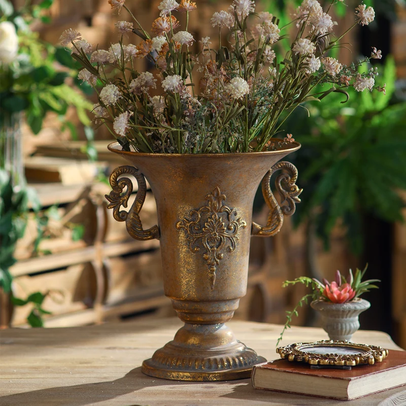 Vintage Distressed Iron Flower Vase with Double Scroll Handle, Embossed Country Farmhouse Trophy-Shaped Vase, for Dried Flower Arrangements, Wedding Centerpieces, Tabletop Home Decor
