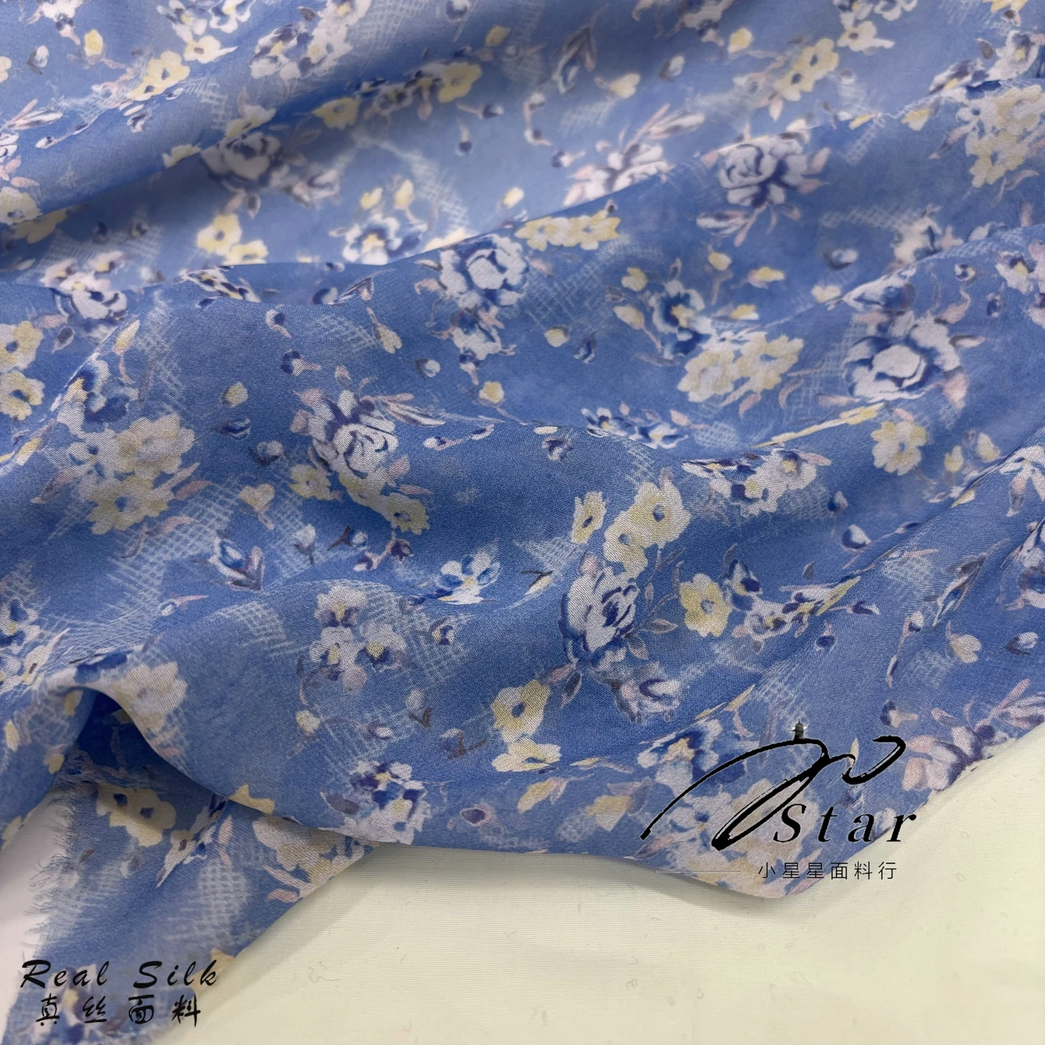 

Blue and Purple Printed Micro-Transparent Silk Fabric Satin Fabric Dress Spring