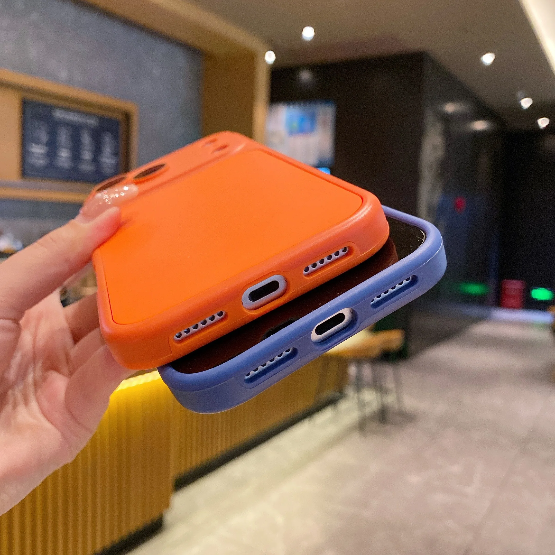 Thumbnail 3 - #5 Best iPhone 14 Pro Cases to Buy In 2026