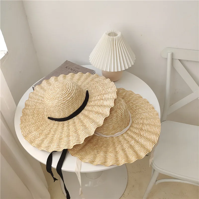 Celebrity Same Style European And American Style Wavy Edge Wheat-straw Hat Lace-up Dome Big Brim Beach Hat Sun Hat For Women