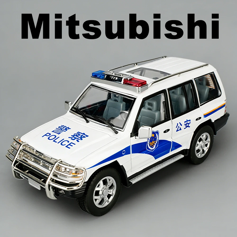

1:18 Mitsubishi Pajero Land Rover Defender 110, игрушки, литая под давлением модель автомобиля, заднее колесо, сила возврата, звуковой свет, украшение для транспортных средств