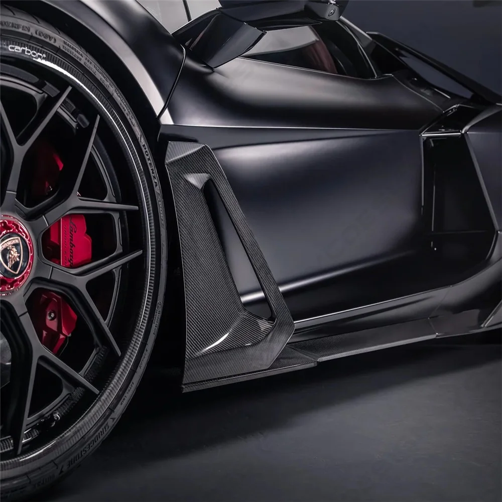 Dry Carbon RT Style Door Blades Fit For 2024-2026 Revuelto LB744 Coupe Roadster Sculpted Door Aero Accent