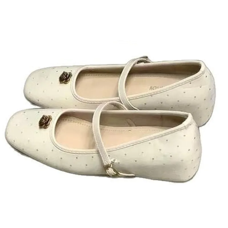 

French Camellia Inside Increase Mary Jane Women's Shoes New Metal Buckle Thick Heel Shoes Spring And Autumn One-line High Heels