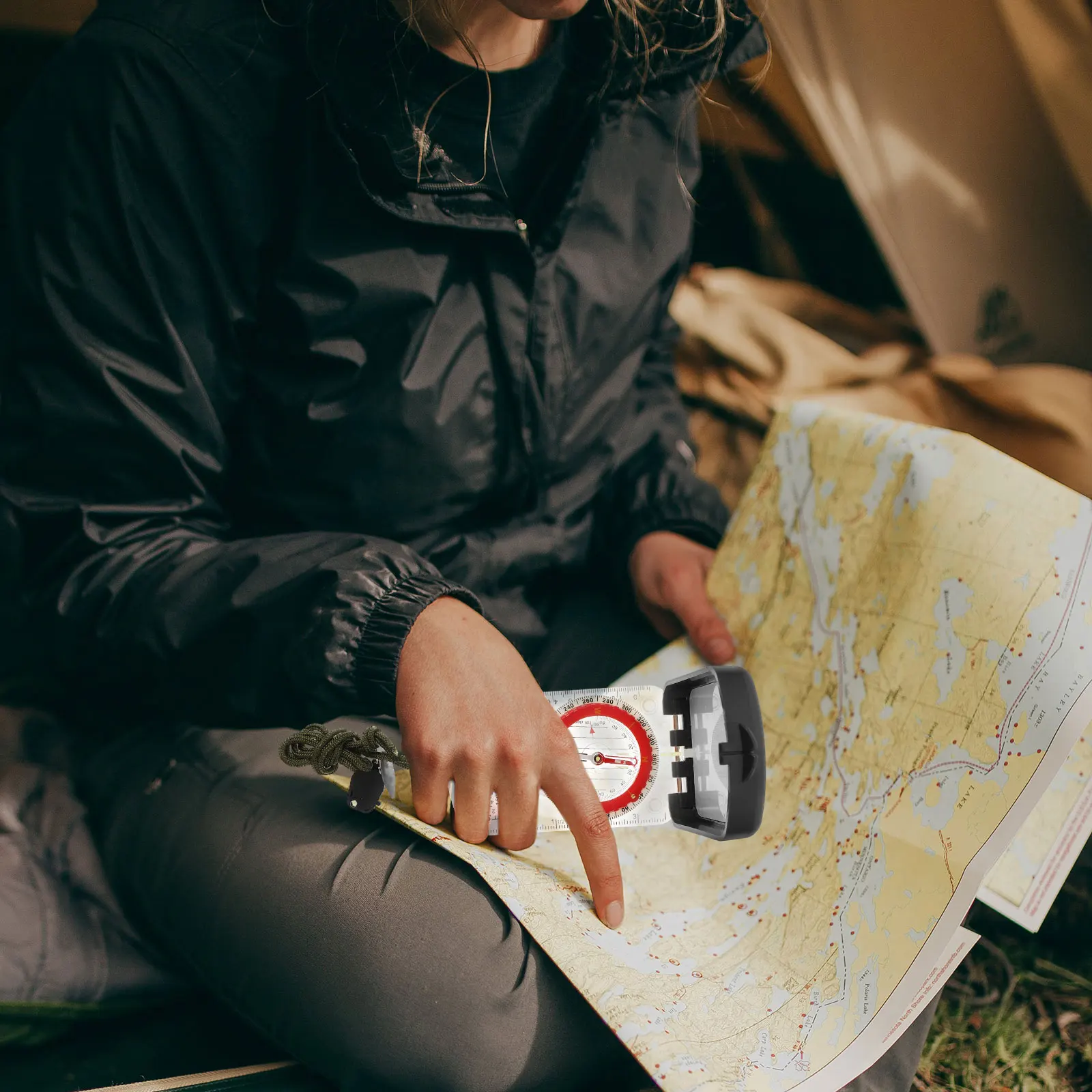 

Luminous Multi-Function Compass With Scale Portable High Tool For Hiking Camping Outdoor Survival