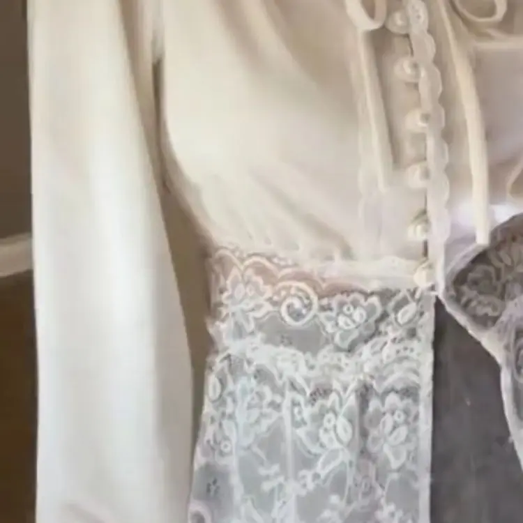 

Gagarich модная французская нижняя кружевная рубашка с уникальным дизайном Palace 2026, новая рубашка, блузка с пузырьковым рогом, топ