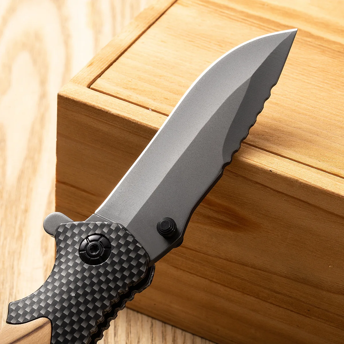 Steel Outdoors Folding Knife for Men High Hardness Self Defense Survival Military Tactical Pocket Knives Wooden Knife Handle