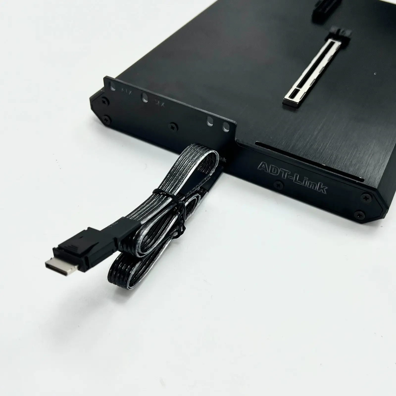 

Док-станция OCuLink SFF-8612 Female to PCI-E X16 для внешней видеокарты, полностью алюминиевый корпус, PCIe 5.0x4, 128 Гбит/с