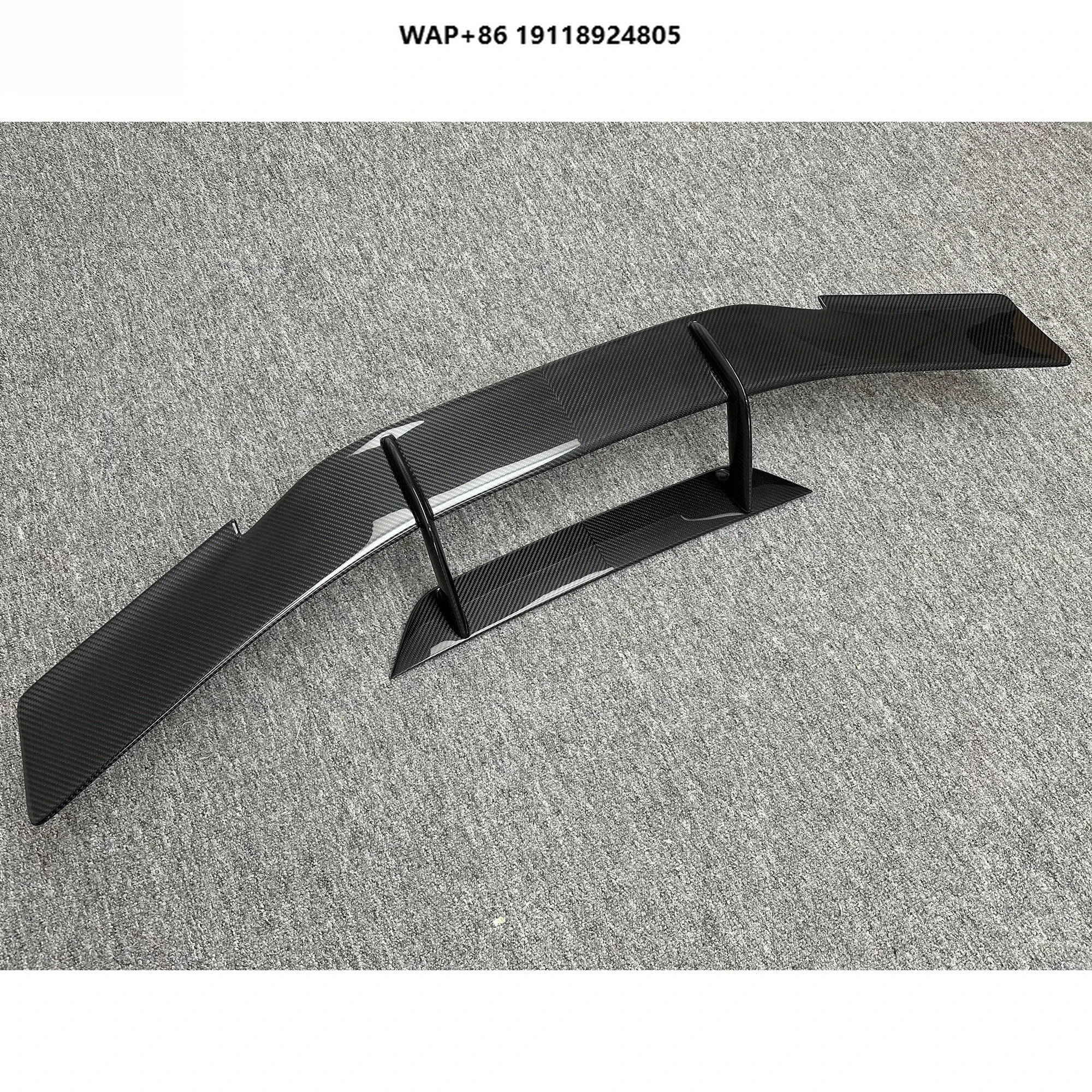 

Dry Carbon Fiber Car Parts Novit Style Rear Spoiler Rear Wing for Lambo Huracan EVO 2014-2018 Carbon Spoiler