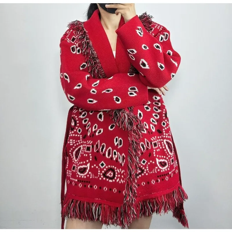 

Джемпер-кардиган средней длины с жаккардовым узором и бахромой, свободный, в стиле ретро, с лацканами, в стиле колор-блок