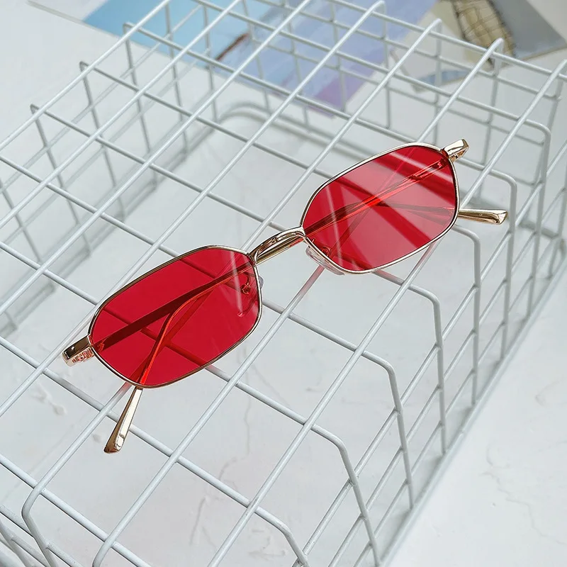Trend Small Rectangle Sunglasses Men Women Vintage Square Driving Sun Glasses Metal Frame Ocean Lens Eyewear lentes de sol mujer
