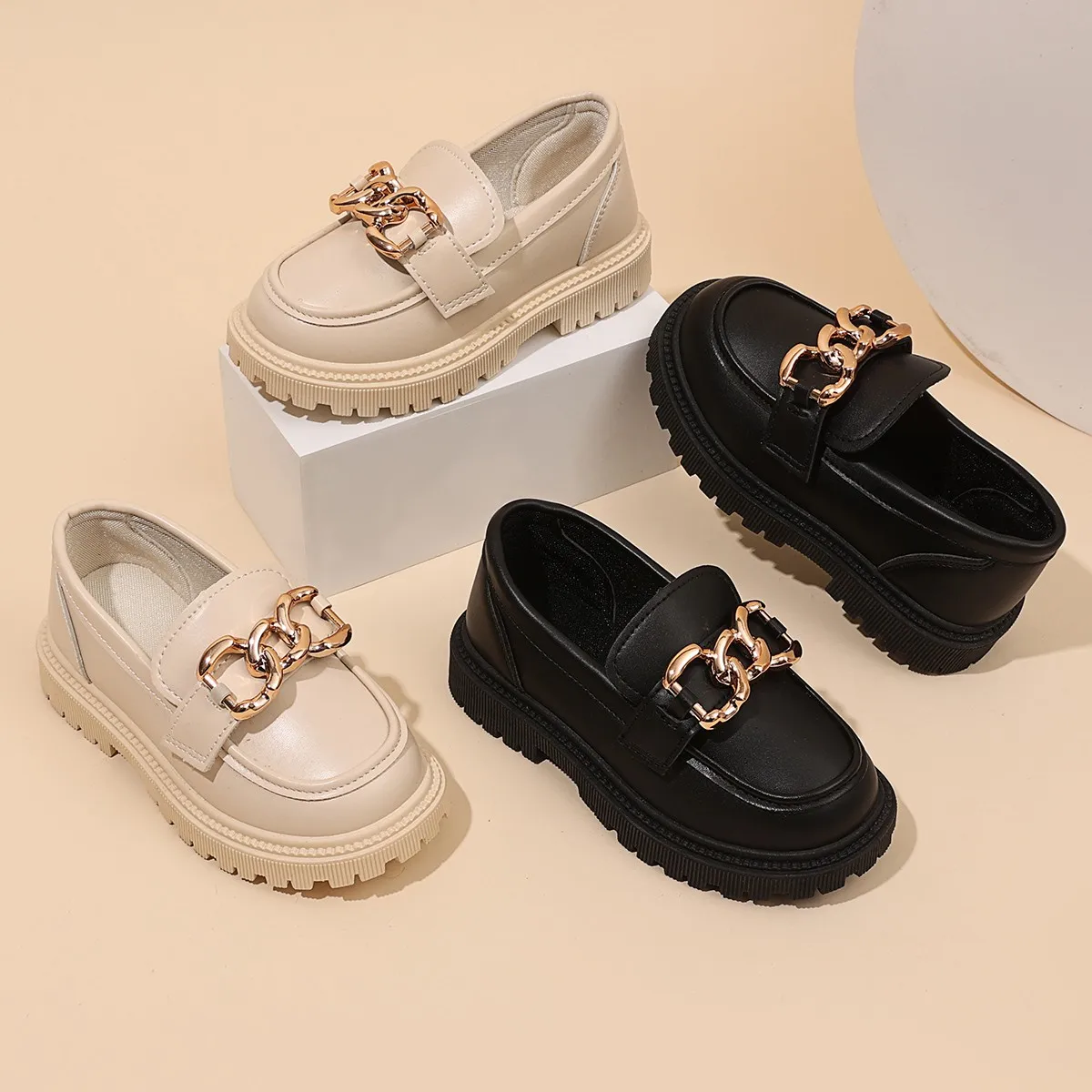 

Girls Leather Shoes Slip-on Chic Children Flat Shoes Princess Style 2025 Autumn New Kids Casual Shoes Soft Bottom Comfortable