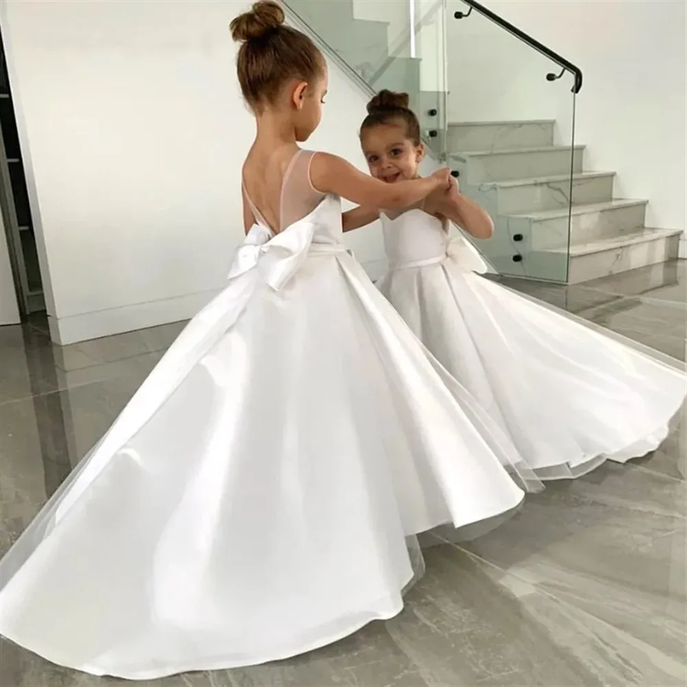 Customized White Child Flower Girl Dress for Wedding Satin Bow Sleeveless Long Bridesmaid Pageant Robe First Communion Gown