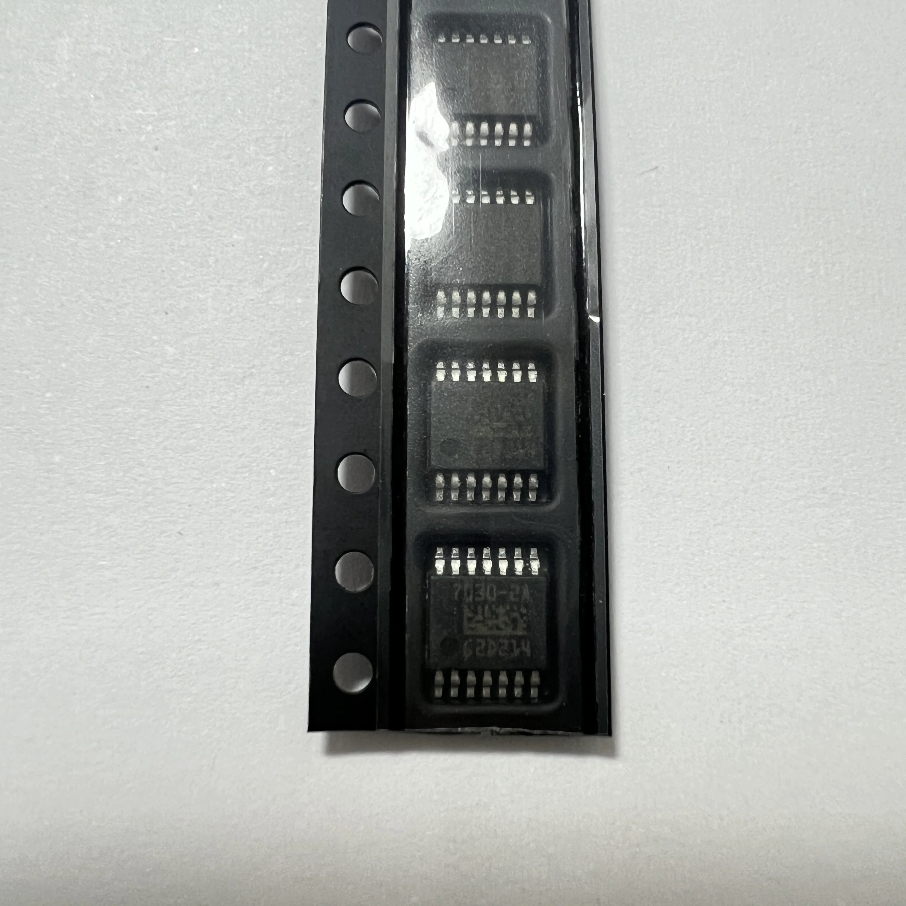 5PCS/LOT(Power Management ICs) BTS7030-2EPA