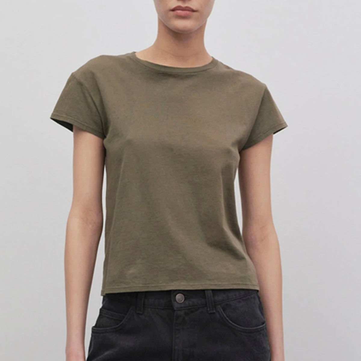 

Maxdutti French Minimalist Pure Cotton Round Neck Short Sleeved T-shirt For Woman Clothing Summer Commuting Basic Slim Fit Top