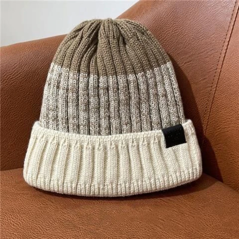 Nowe czapki zimowe z Unisex kolorowa blokami dodają, że mężczyźni i kobiety podszyte futrem zachowują ciepła czapka typu Beanie wystrój odzieży