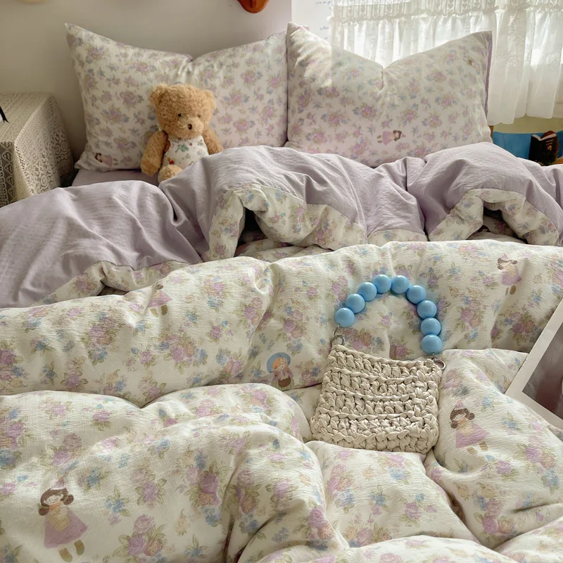 Kawaii Cartoon Girl Floral Bedding Set Cute Pastel Purple Flower Duvet Cover Soft 4Pcs Bed Sheet Pillowcase for Girls Bedroom