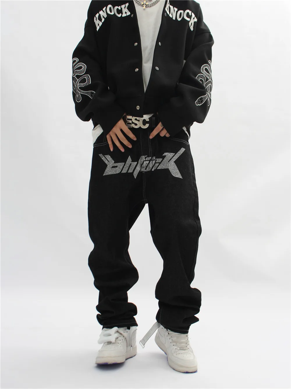 Celana Jeans Pria Motif Huruf Gaya Eropa dan Amerika Celana Lurus Longgar Merek Fashion Jalanan Celana Ayah Kasual Gelap