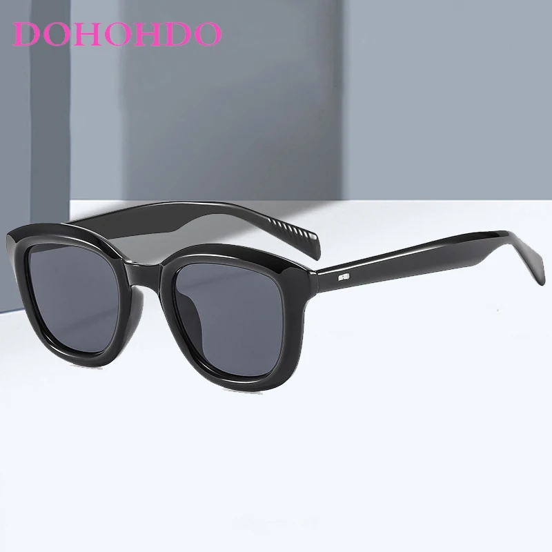 

Vintage Fashion Small Square Sunglasses Women Men Luxury Brand Designer Travel Driving Sun Glasses Female UV400 Lentes De Sol