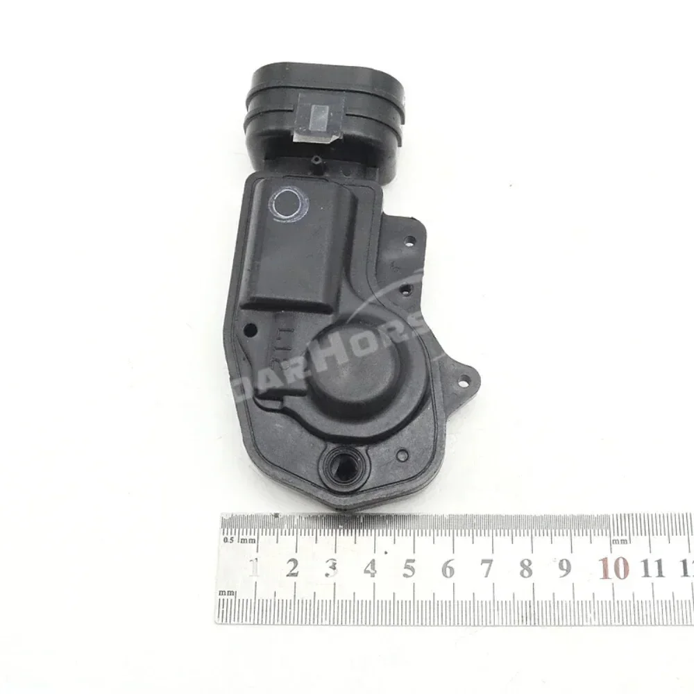 الجذع الخلفي الباب الخلفي التمهيد قفل الباب الخلفي التحكم المحرك المحرك لتويوتا لاند كروزر LC100 4500 4700 لكزس LX470 1998-2007 #4