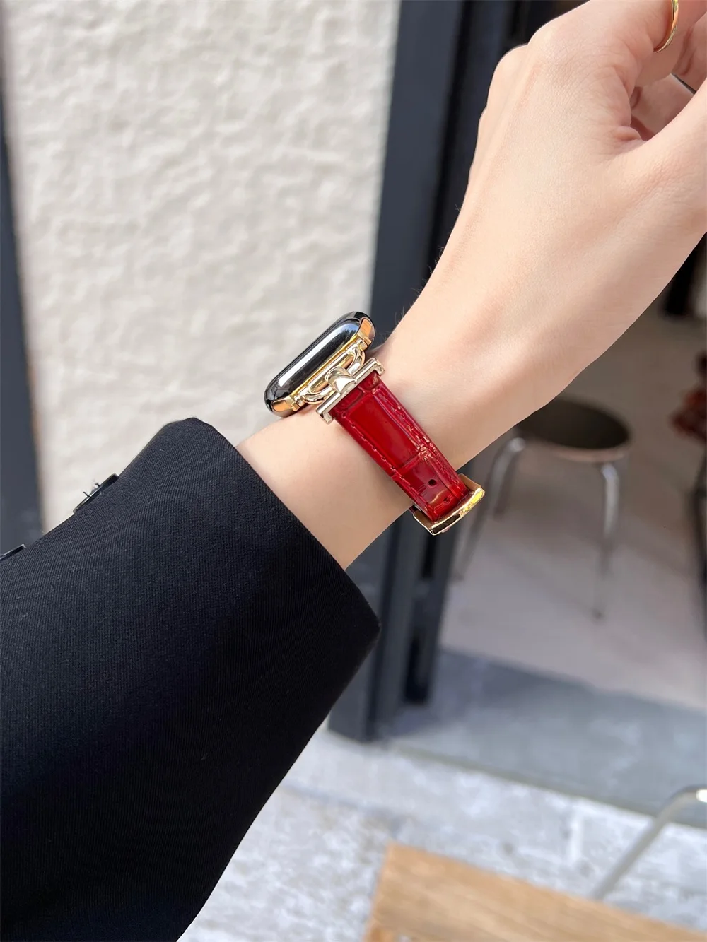 Luxury strap for Apple Watch Band 44mm 45mm 40mm-41mm 42 women Genuine Leather red Bracelet series 8 7 SE 6 5 4 Ultra 49mm bands