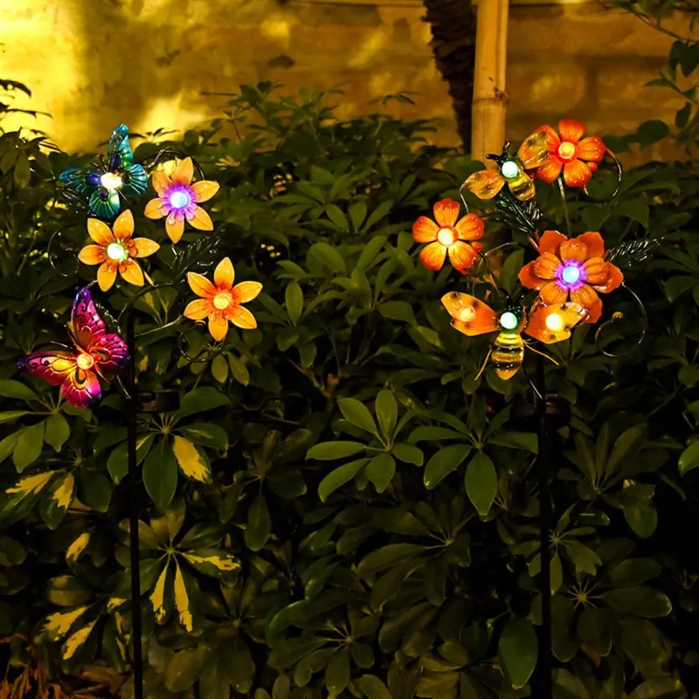 Lampada solare colorata a forma di ape a farfalla Lampada da terra da giardino solare impermeabile realistica Lampada da prato paesaggistica montata a terra in ferro