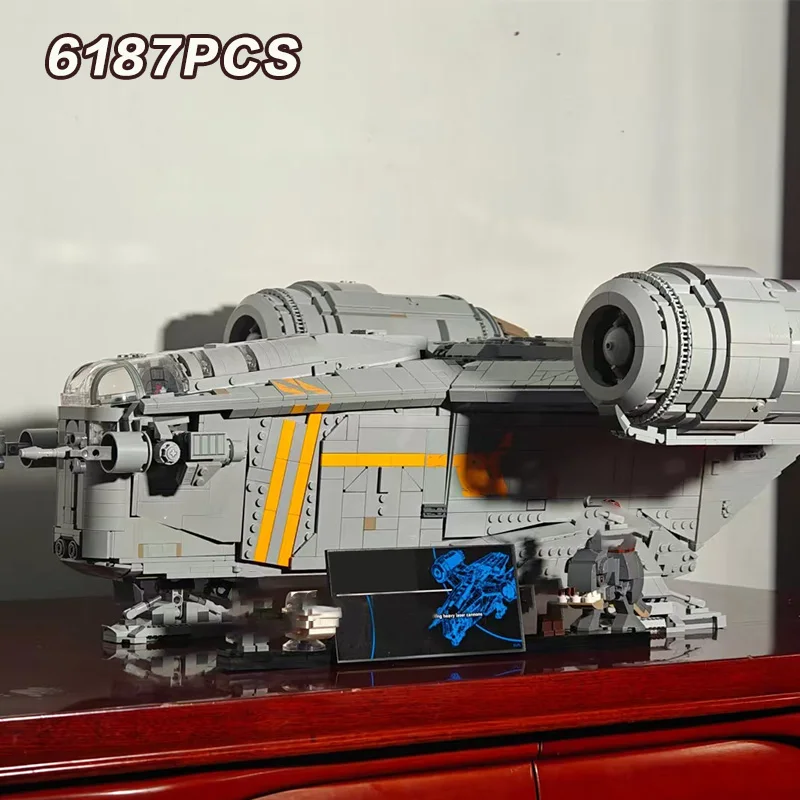 NEUE Die Razor Crest Bausteine Modell MOC Architektur Bricks Kompatibel 75331 Schreibtisch Dekoration Montage Kinder Spielzeug Für Geschenk