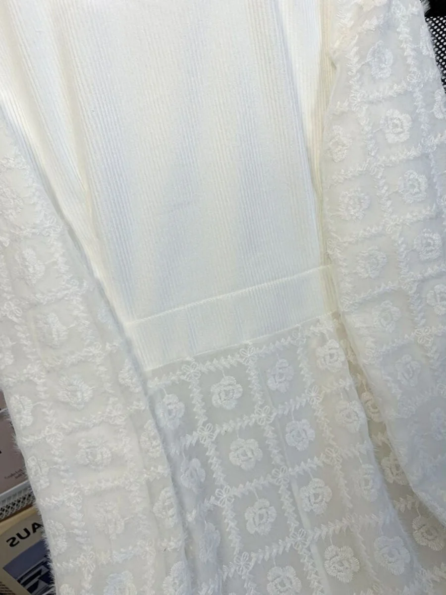 벨벳 플로럴 자수 드레스 여성용 가을 시즌 미스 공의 첫사랑 필터 스완 화이트 플로잉 롱 스커트 A라인