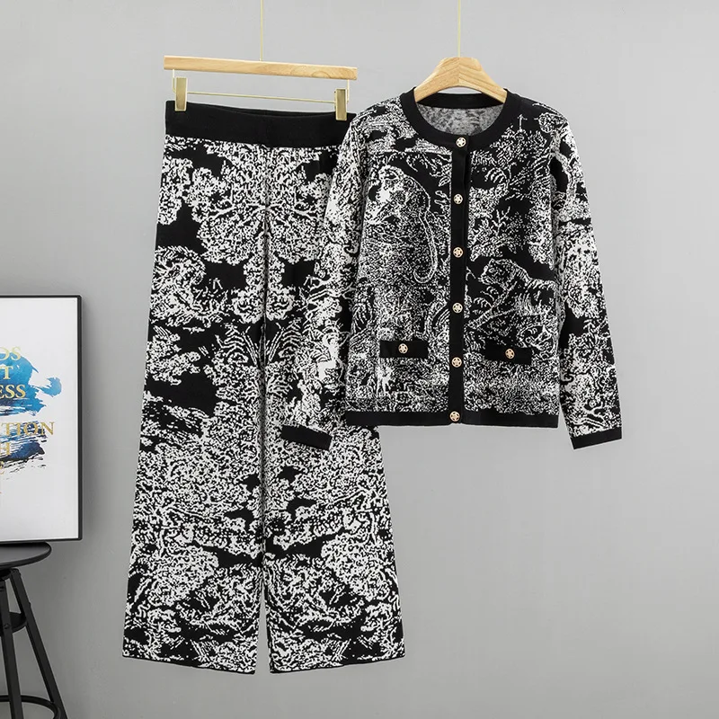 

Temperament Jacquard Landscape Painting Fashion Knitted Set Women's Autumn/Winter New Cardigan Sweater Two-piece Set