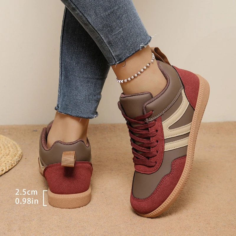 

New Style Women's Lightweight Lace Up Sports Shoes 2025 Anti-Slip Casual Wear Flat Bottomed Fall Thick Soled Women Single Shoes