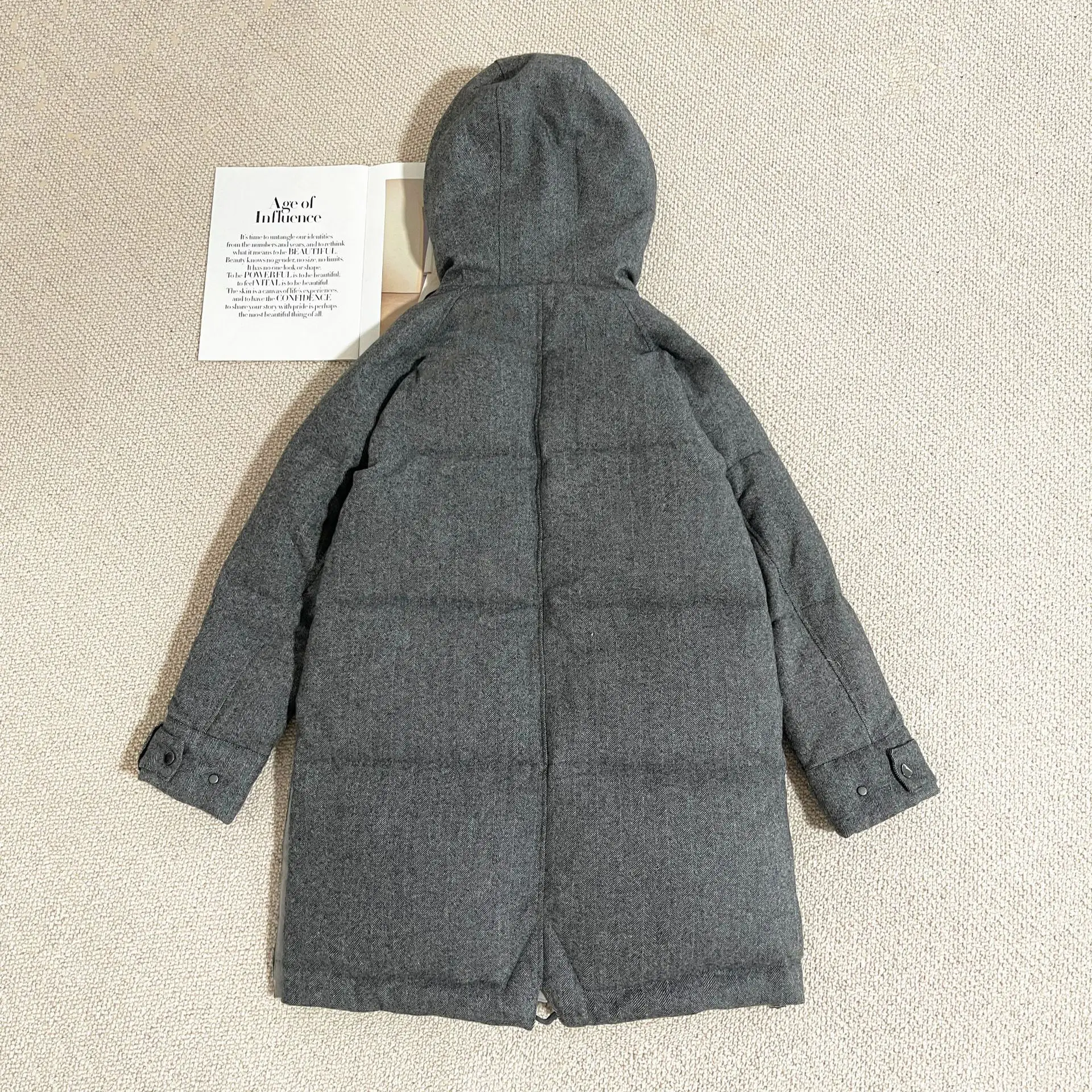 Cashmere, Wool, And Silk Blend Hooded Down Jacket With Beaded Chain Trim And Drop-Shoulder Sleeves For A Flattering Silhouette