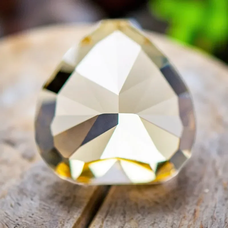 

Q-Wholesale Cubic Zirconia Crushed Ice Cut No Certificate Heart Shape Dark Yellow Color Charms Beads For Jewelry Making Material