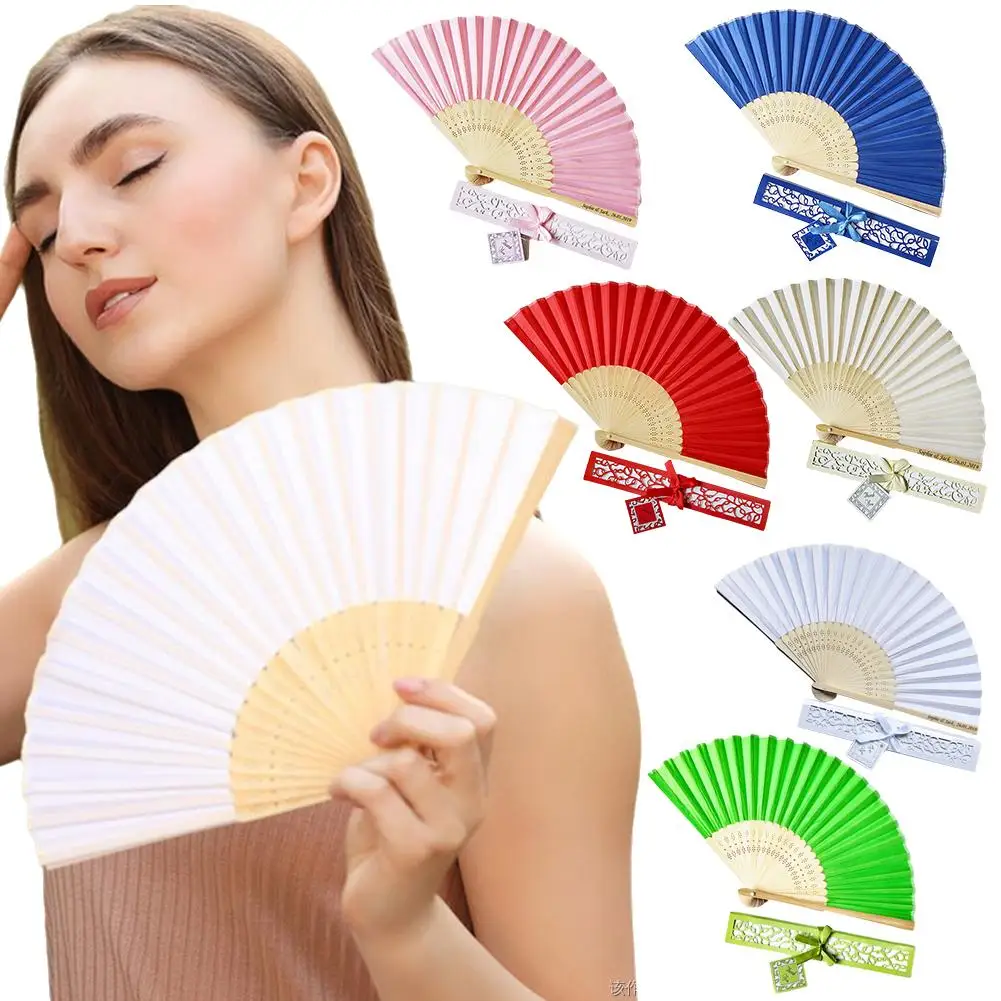 Handheld Floral Folding Fans Hollowed Hand Silk Bamboo Fans With Gift Box For Wedding Dance Party Favors Gifts Dropshipping W9Z8