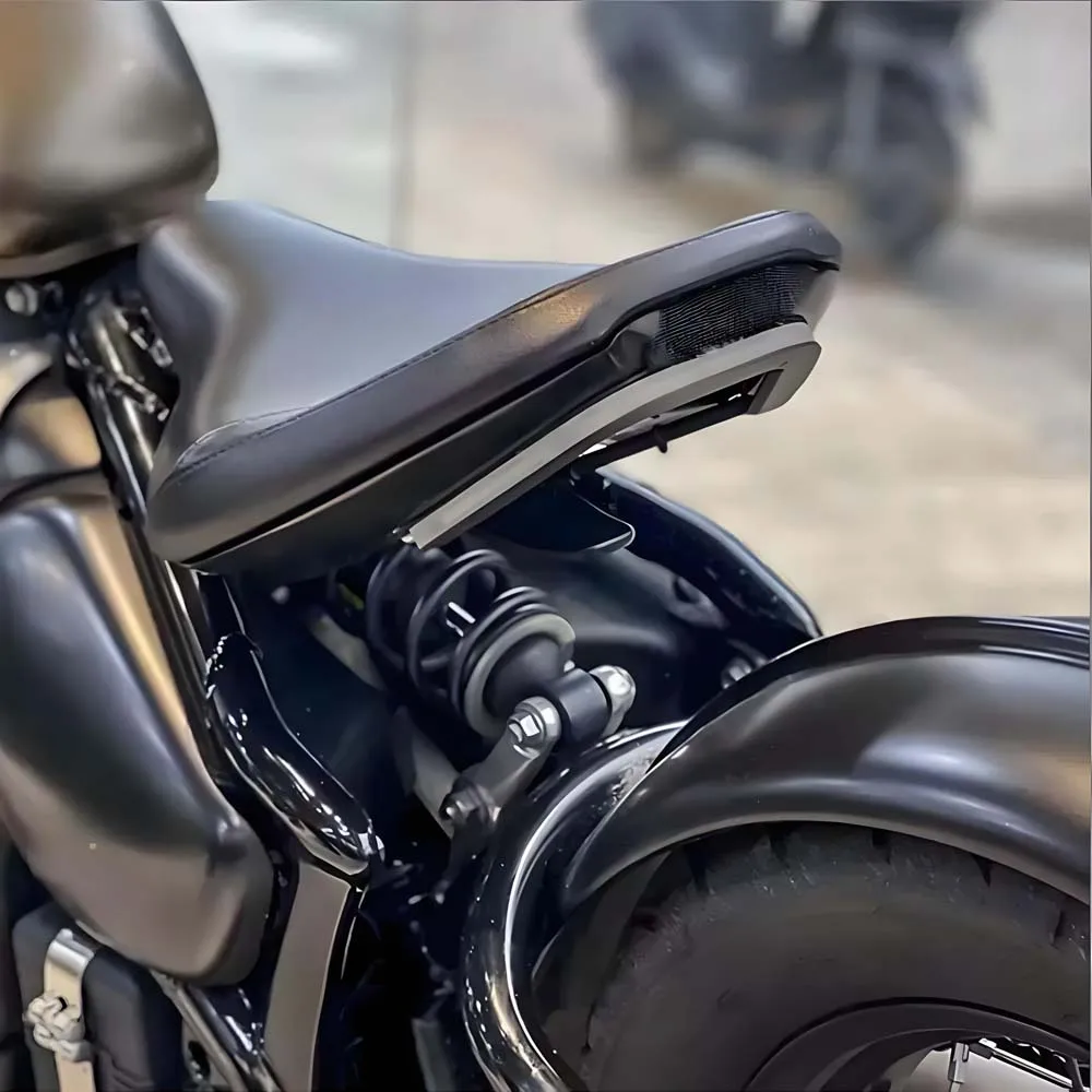 Suitable For Triumph BOBBER Tail Light Motorcycle NEW Modifying Tail Light License Plate Mount Integrated Three-in-One Turn Sign